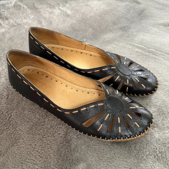 Pikolinos Black Leather Laser Cut Shoes Flats Women's 39 US 8.5 9 - Picture 1 of 7